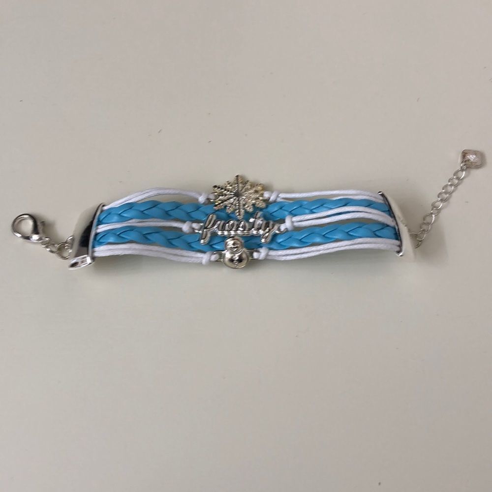 ☃️Frosty☃️ Bracelet ❄️NWOT❄️ 